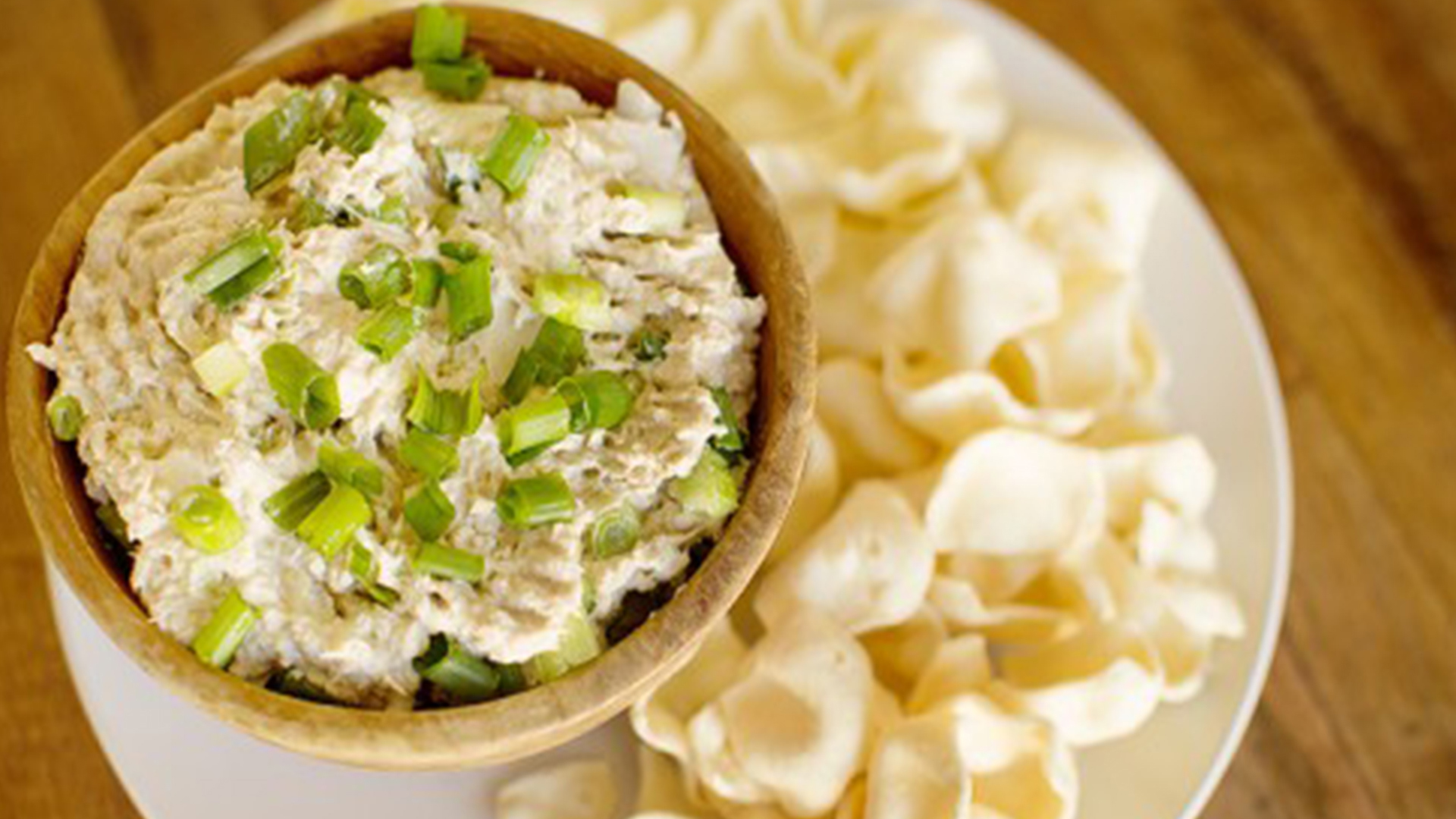 Avocado & Tuna Salad with Chips - Simply 7 SnacksSimply 7 Snacks