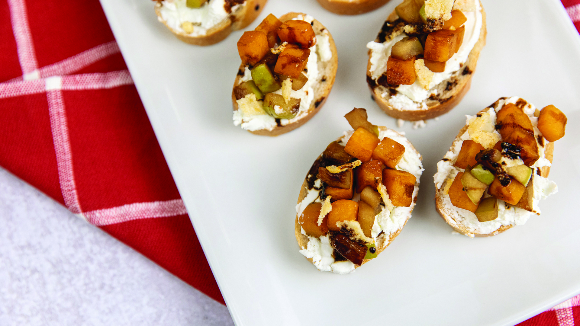 Butternut Squash Apple Bruschetta - Simply 7 SnacksSimply 7 Snacks